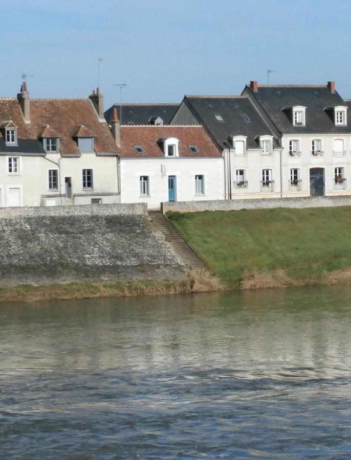La Porte Bleue Amboise Exterior photo