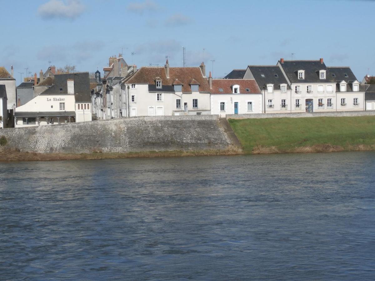 La Porte Bleue Amboise Exterior photo