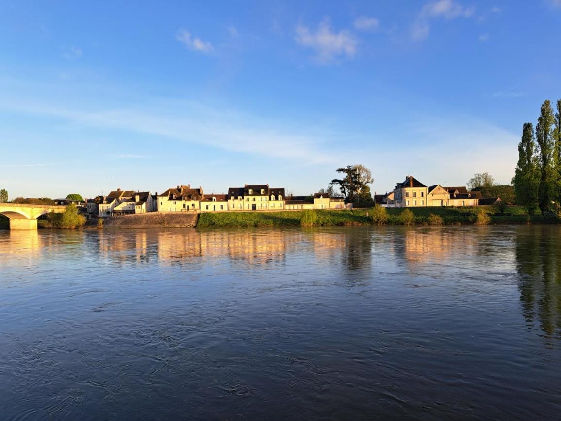La Porte Bleue Amboise Exterior photo